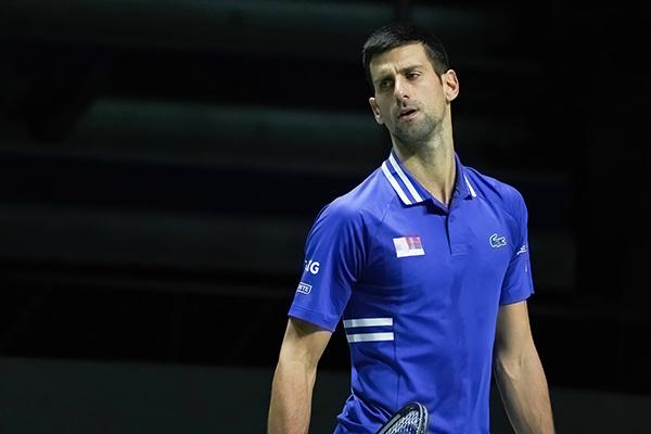 中同样表现 中同样表现